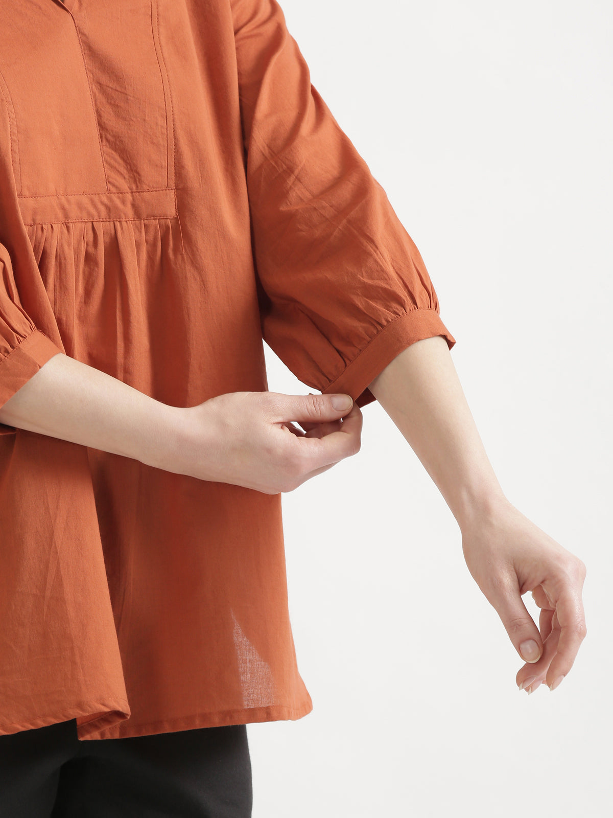 AIRA Rust V-Neck Cotton Short Top