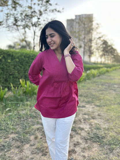 AIRA Raspberry V-Neck Cotton Short Top
