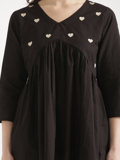 AARVI Black Embroidered Cotton Short Top