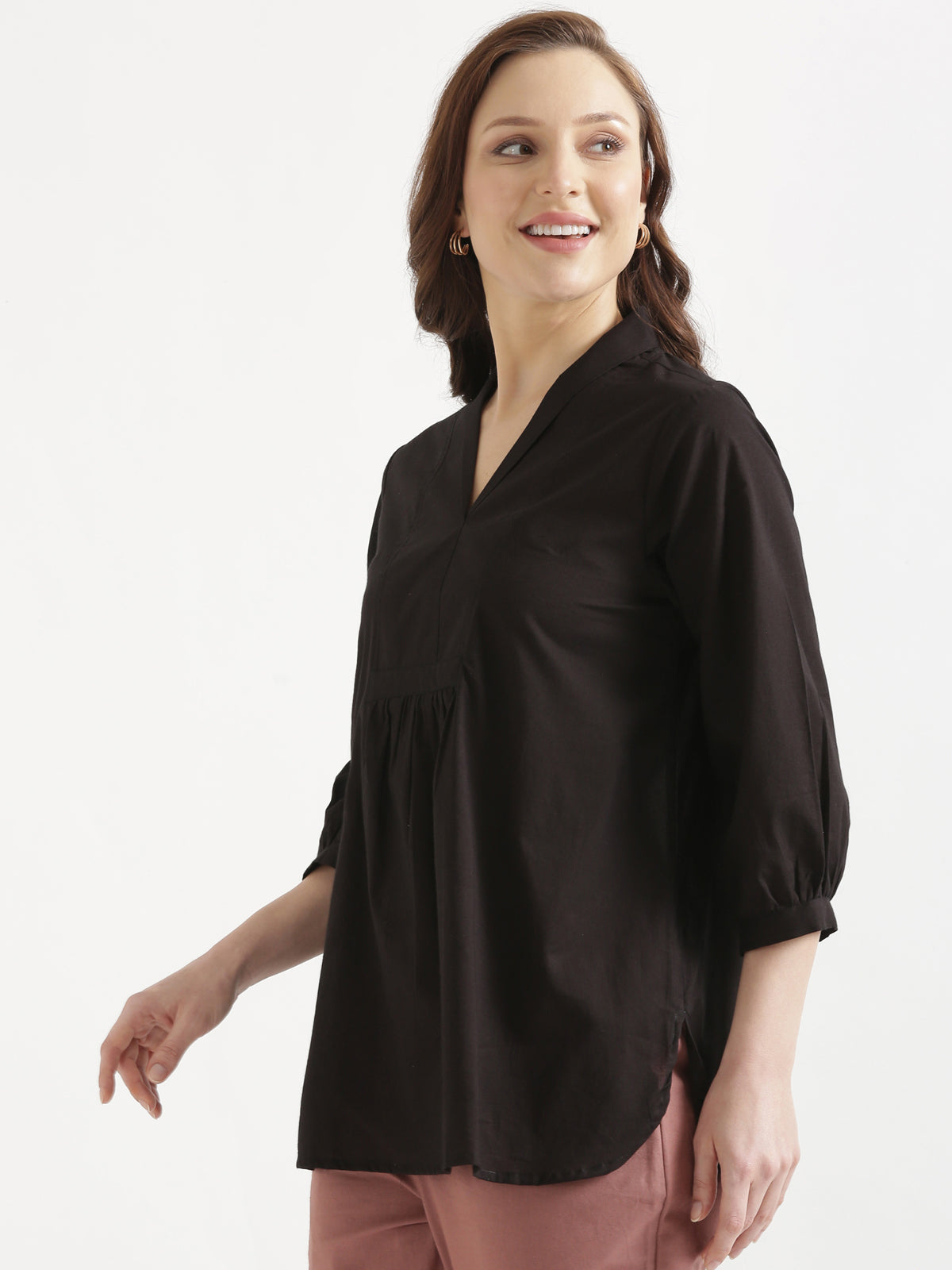 AIRA Black V-Neck Cotton Short Top