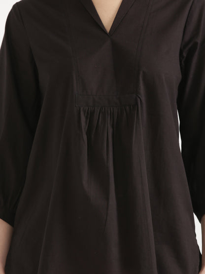 AIRA Black V-Neck Cotton Short Top