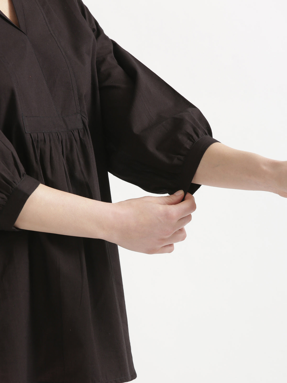 AIRA Black V-Neck Cotton Short Top