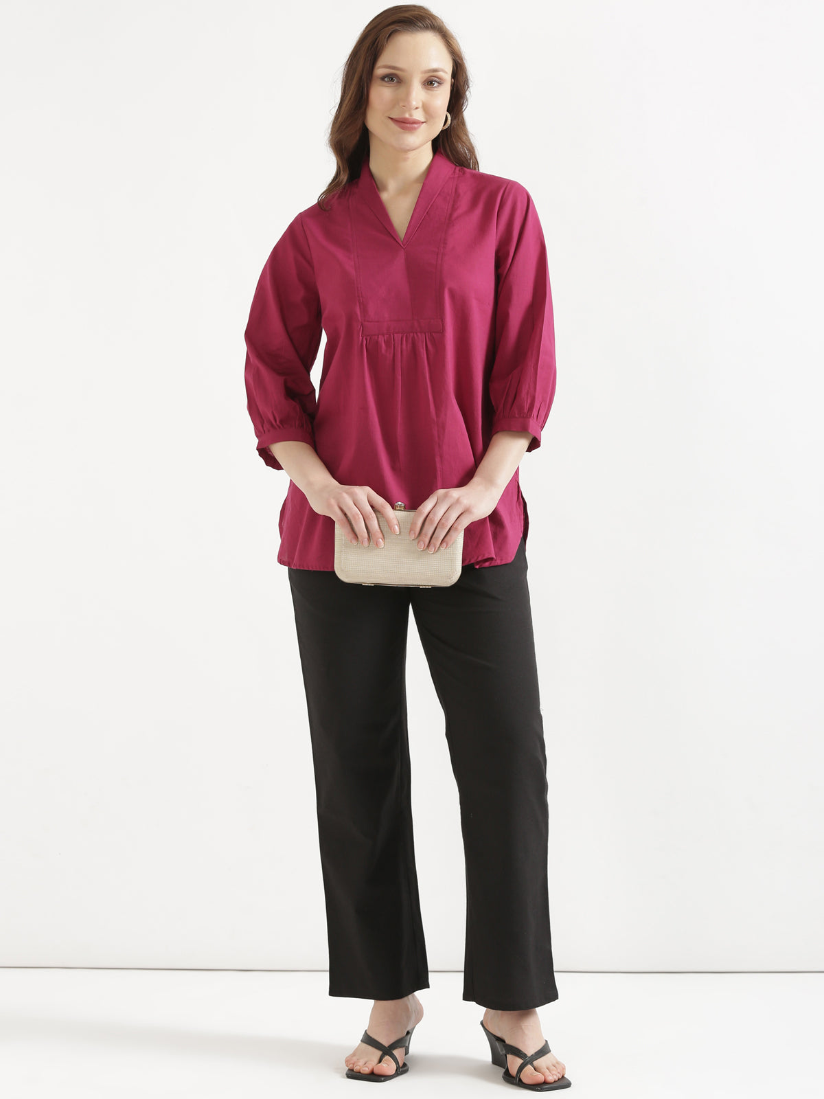 AIRA Raspberry V-Neck Cotton Short Top