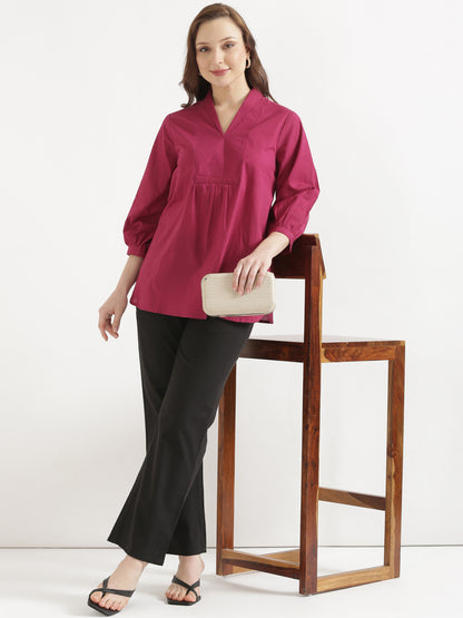 AIRA Raspberry V-Neck Cotton Short Top