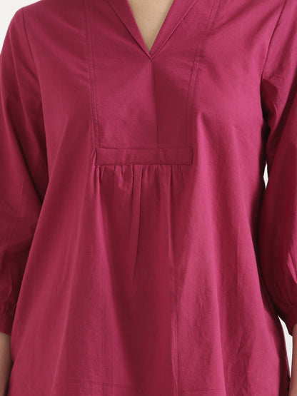 AIRA Raspberry V-Neck Cotton Short Top