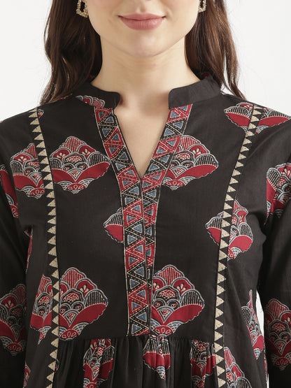 ELARA Black Printed Cotton Short Top