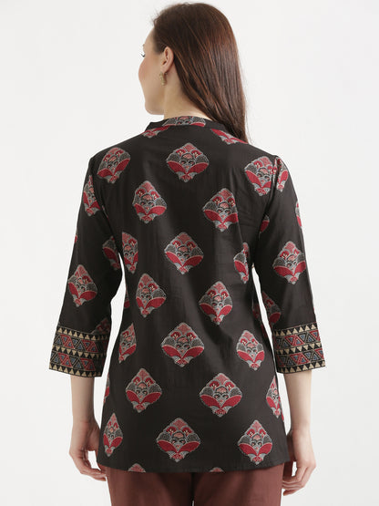 ELARA Black Printed Cotton Short Top