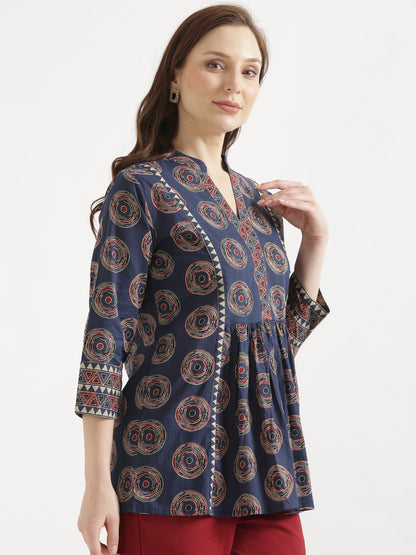 ELARA Navy Blue Printed Cotton Short Top