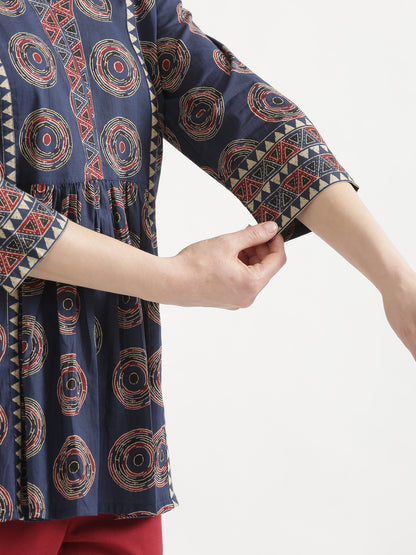 ELARA Navy Blue Printed Cotton Short Top