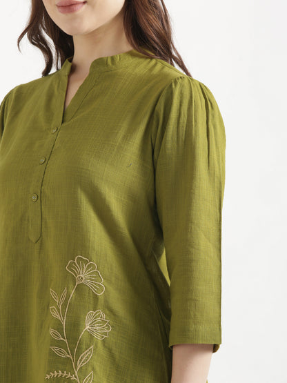 ELIO Light Olive Green Embroidered Cotton Short Top