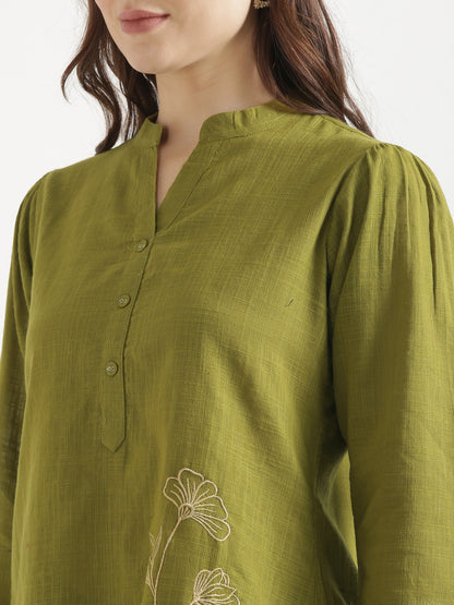 ELIO Light Olive Green Embroidered Cotton Short Top