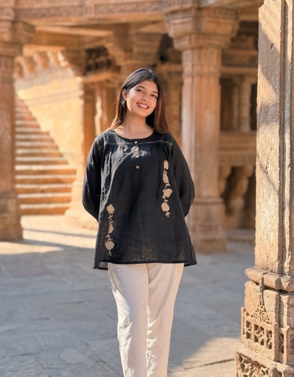 ANORA Black Hand Detail Cotton Short Top