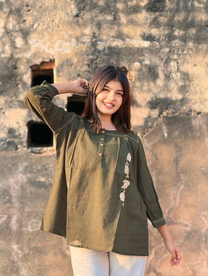 ANORA Army Green Hand Detail Cotton Top