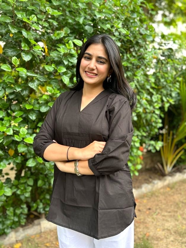 AIRA Black V-Neck Cotton Short Top